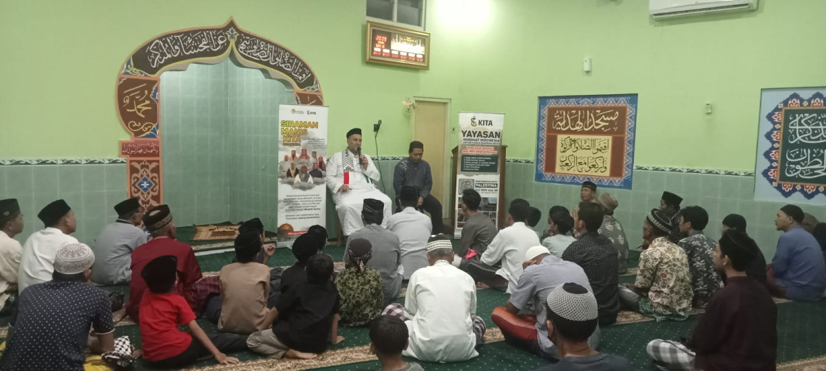 Sholat Isya Dan Tarawih Dengan Imam Dari Palestina Di Masjid Al Hidayah