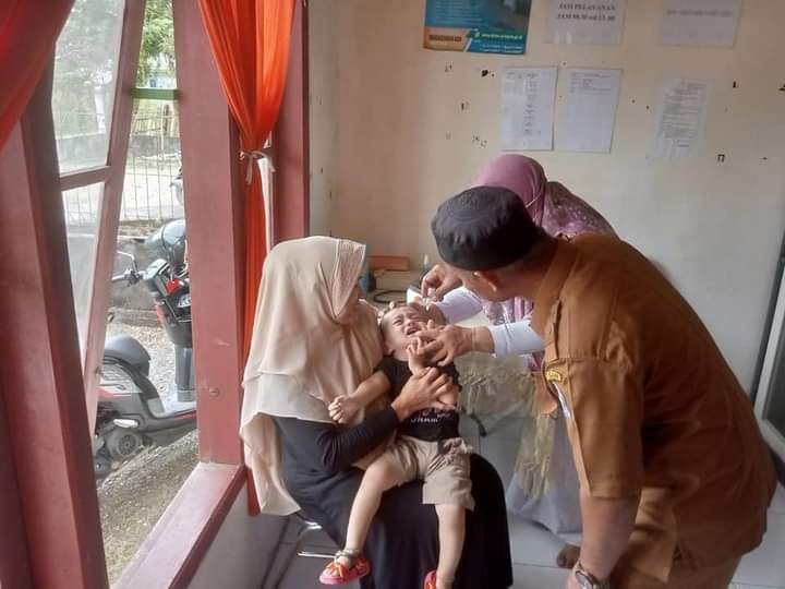 Imunisasi Polio ke 3 dalam rangka Pencegahan Polio di kabupaten Aceh barat