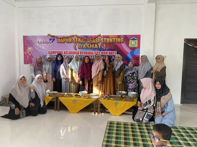 Foto bersama peserta kegiatan Dashat
