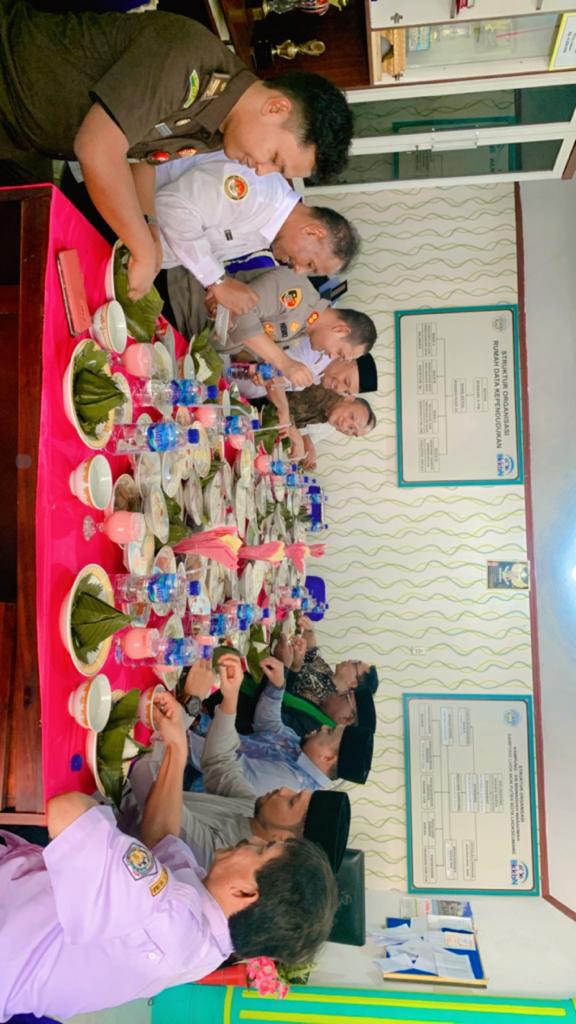 Acara makan siang bersama bapak walikota lhokseumawe beserta muspika dan muspida kota lhokseumawe
