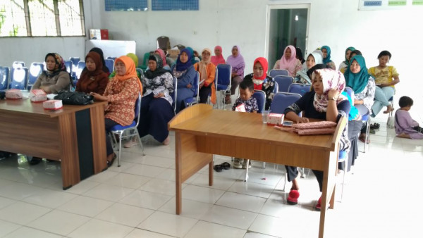 Peserta yang hadir di rapat pokja Kampung KB