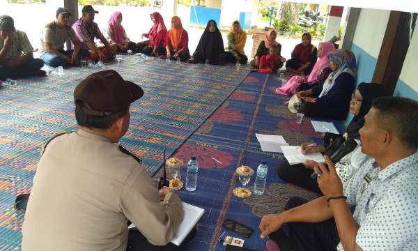 Peserta Rapat ketahanan keluarga Kampung KB Mangrove Desa Tanjung Rejo