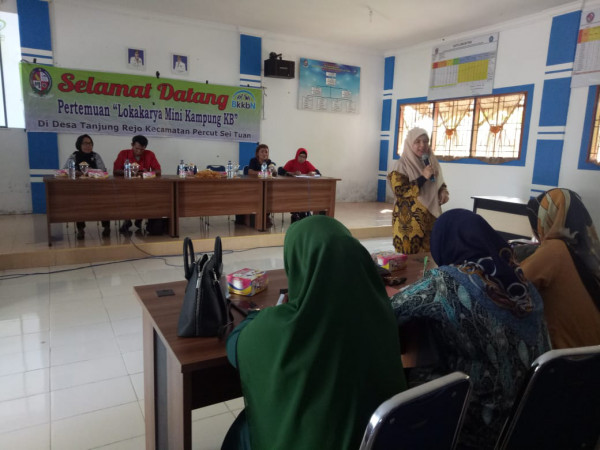 Rapat Pertemuan Loka Karya Mini di Kampung Kb Desa Tanjung Rejo