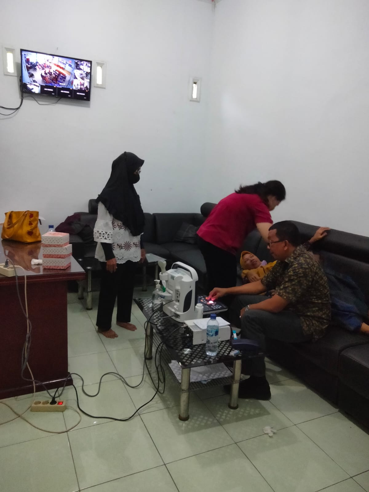 USG Ibu Hamil di Kantor Desa Tanjung Rejo