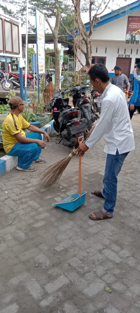 gotong royong guna persiapan lomba desa tingkat provinsi