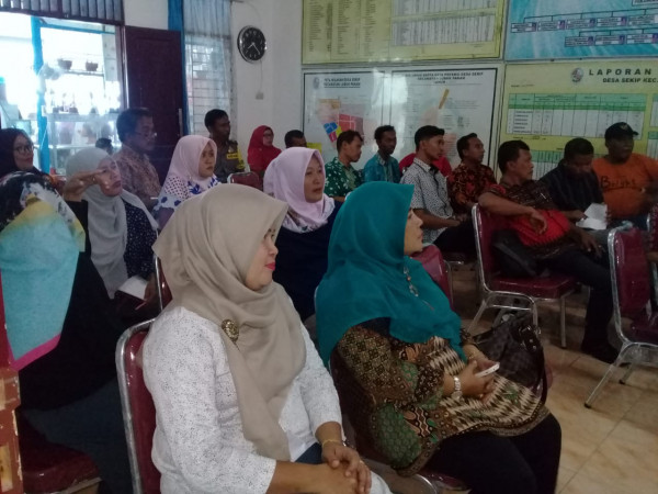 Peserta pertemuan pokja kampung kb