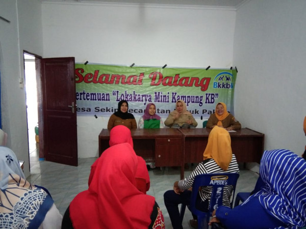 PERTEMUAN LOKAKARYA MINI KAMPUNG KB SEKIP JAYA DI DESA SEKIP KECAMATAN LUBUK PAKAM