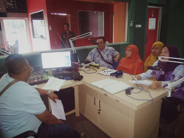 Kegiaatan Talk Show "Sosialisasi Pusat Pemberdayaan Keluarga Sejahtera (PPKS)"