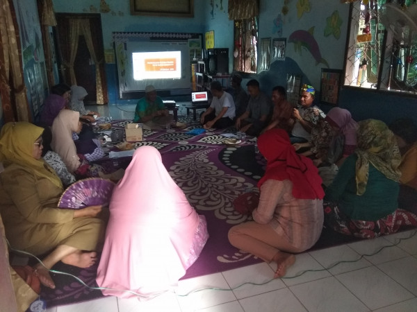 Rapat Pembentukan Prukades dan Poktan Budidaya Ternak Ikan Patin 