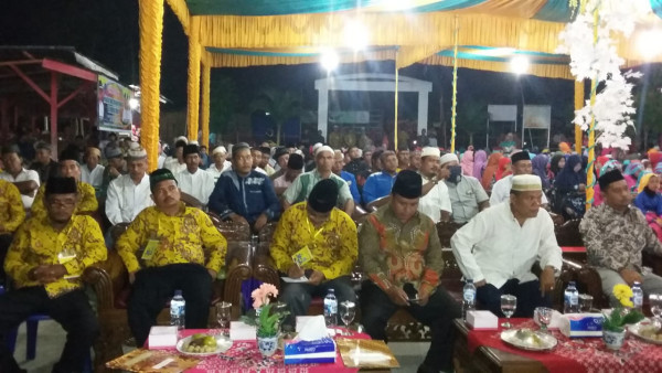 Bapak Kepala Desa, Panitia, dan Undangan yang hadir