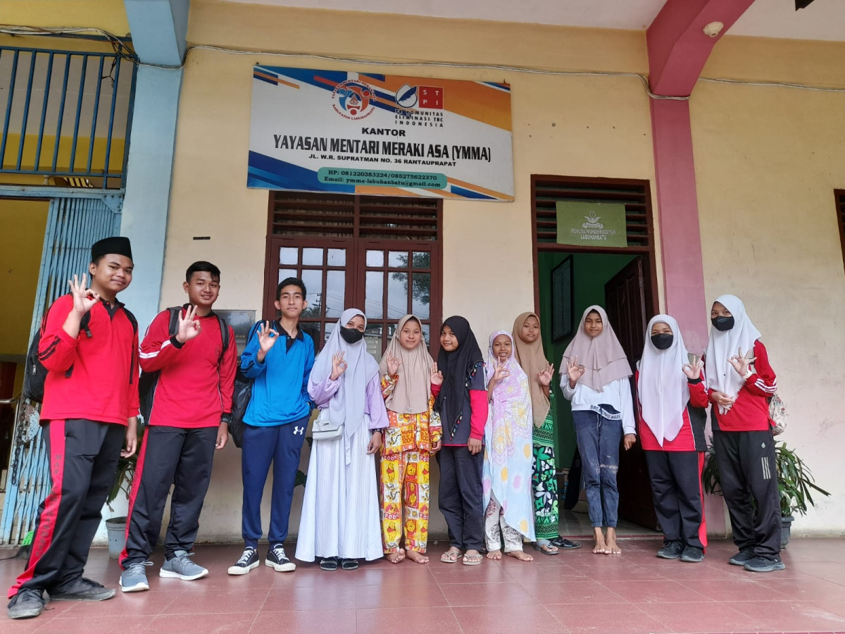 Peningkatan Kesadaran Remaja Kampung KB Desa Pondok Batu tentang Bahaya TBC