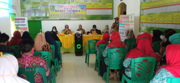 Rapat operasional ketahana keluarga berbasis kelompok kegiatan (Poktan) di Kampung KB