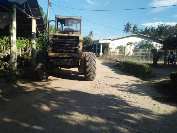 Pengerasan jalan Dusun III - Dusun V Pematang Ganjang