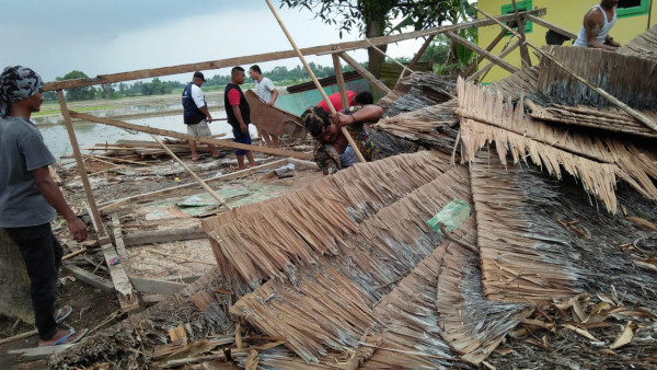 Bedah rumah swadaya masyarakat