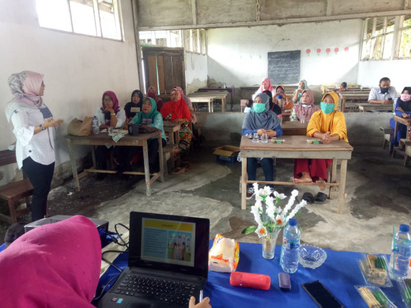 Rapat tribina kampung KB