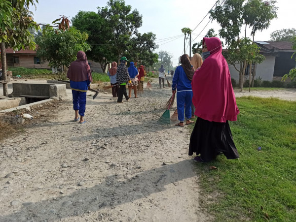 Gotong Royong di Dusun I dan II Desa Pematang Ganjang