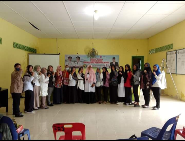 Pelaksanaan posyandu sekaligus penyuluhan BKB