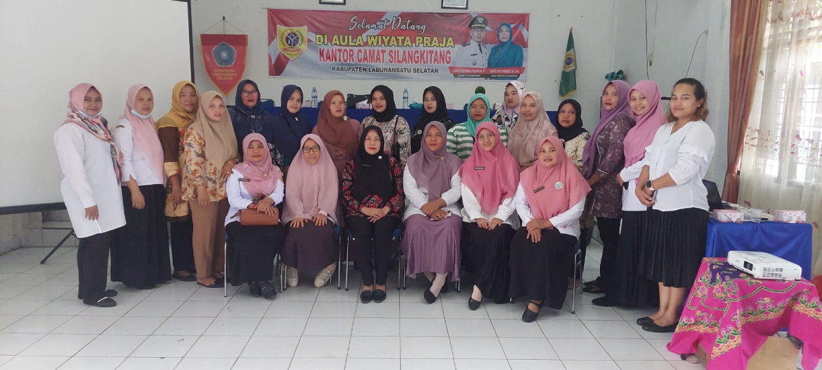 Peserta Kegiatan Sosialisasi Kebijakan Pengelolaan & Pengembangan Kampung Keluarga Berkualitas