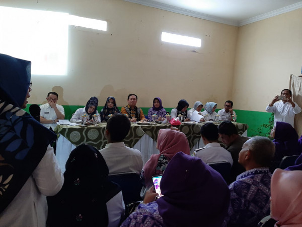 rapat yang dihadiri OPD terkait