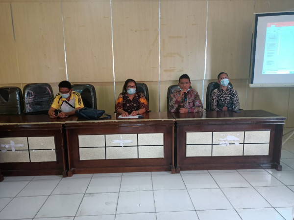 Narasumber akegiatan pembinaan BKB