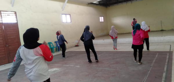 Senam lansia melati kampung KB rutin setiap hari selasa