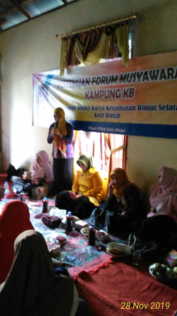 Kadis pendidikan memberikan arahan di forum musyawarah kp kb