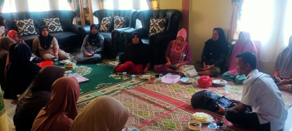 Pertemuan kelompok keluarga penerima PKH Nagari Guguk Sarai
