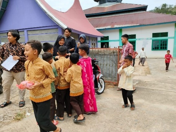 Kegiatan Jumat Berkah di Masjid Jamal Kubis
