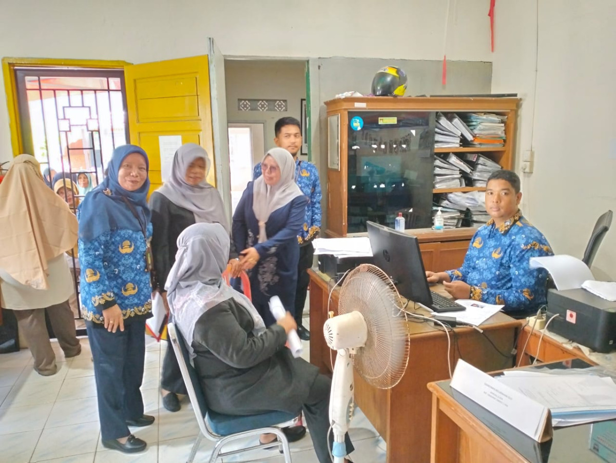 Proses Pembaruan KK, proses pembagian beras