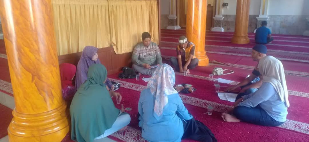 Rapat Lurah dan RT/RW Dalam Rangka Perencanaan Pembangunan Kelurahan Olo