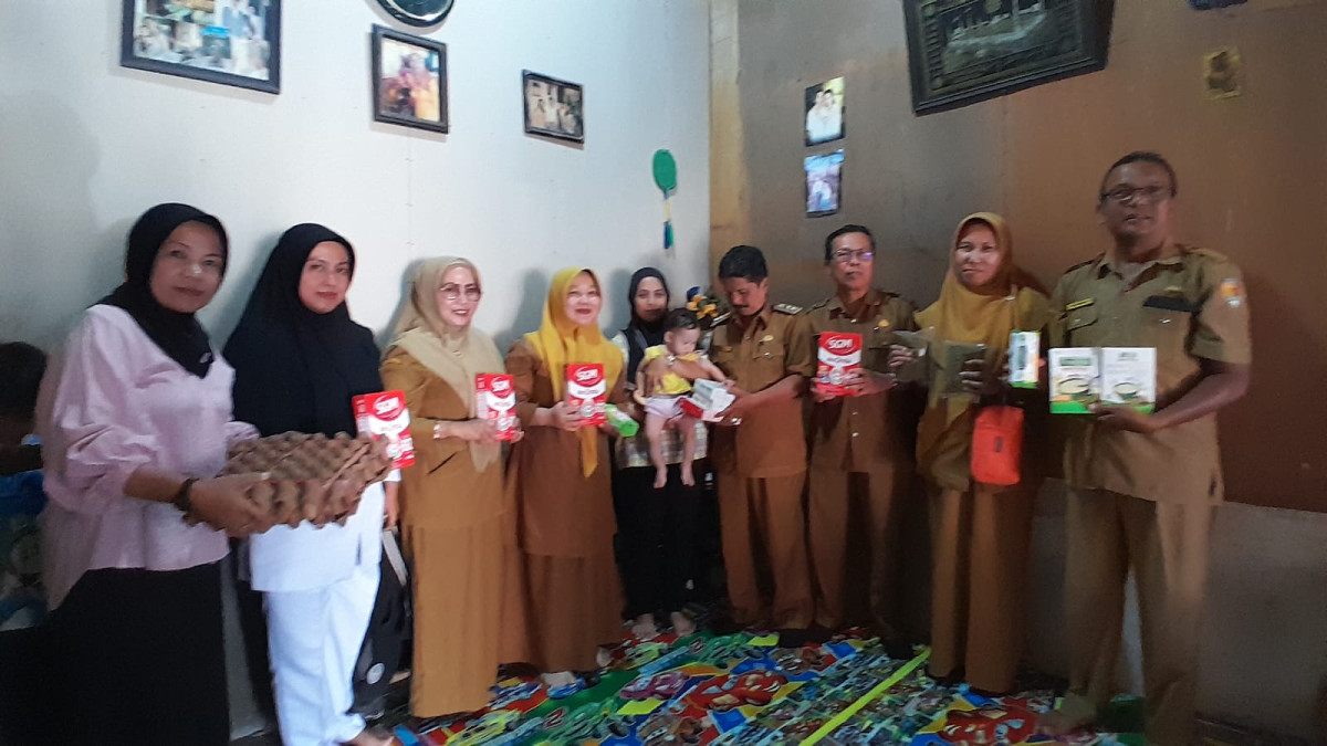 Pendampingan dan Fasilitasi Bantuan Bapak Asuh Anak Stunting (BAAS) bagi keluarga Baduta Beresiko Stunting