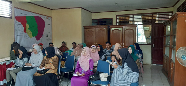 Rapat Kelompok Kerja ( POKJA ) kampung KB Laing Taluak Sejahtera
