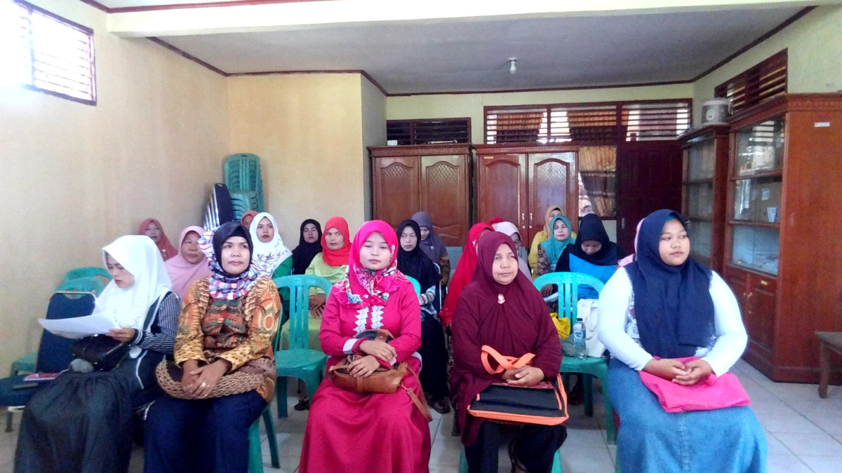 Pertemuan kelompok Tani Sarang Alang