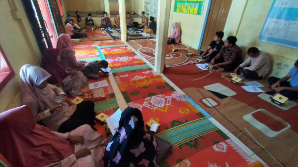 Acara buka oleh Camat Kecamatan Barangin, dilajutkan ekpose Penyuluh KB dan diskusi