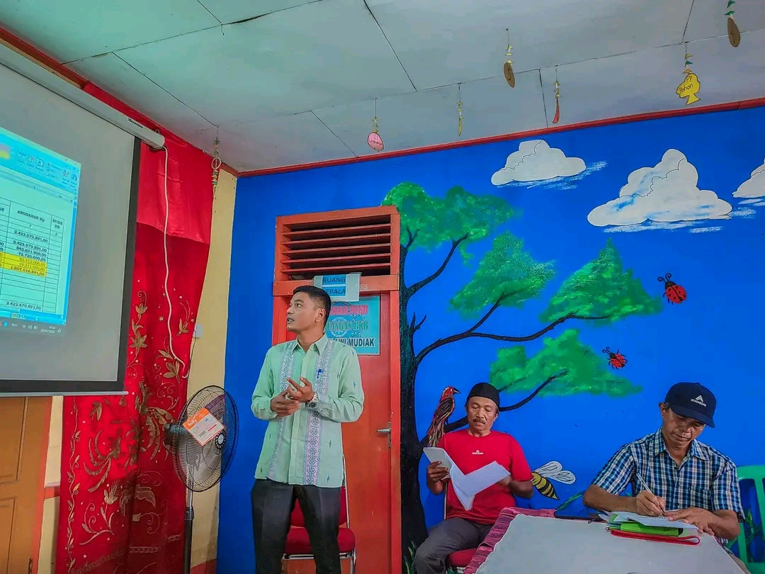 Pembahasan dan penetapan APBDes Desa Talawi Mudiak Tahun 2025