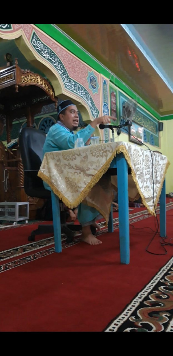 Tausiyah yang disampaikan oleh Ustad Bombom