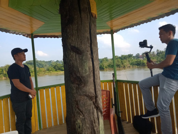 Wawancara dengan Kepala Desa Pulau Lawas yaitu Bapak Andri Nuras, SH