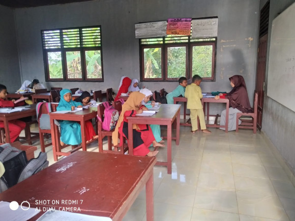 Proses Pembelajaran Di MDTA Kampung Deling 