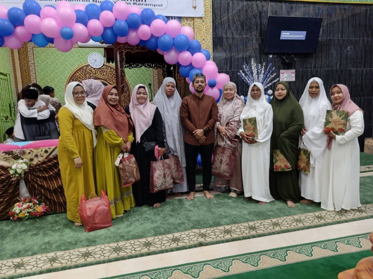 Bersama panitia lomba