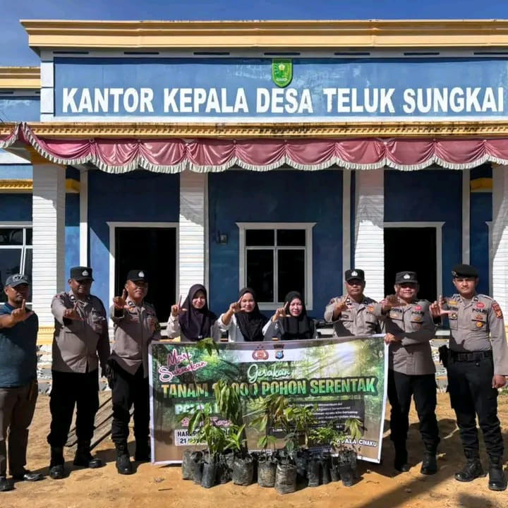 Gerakan tanam pohon serentak