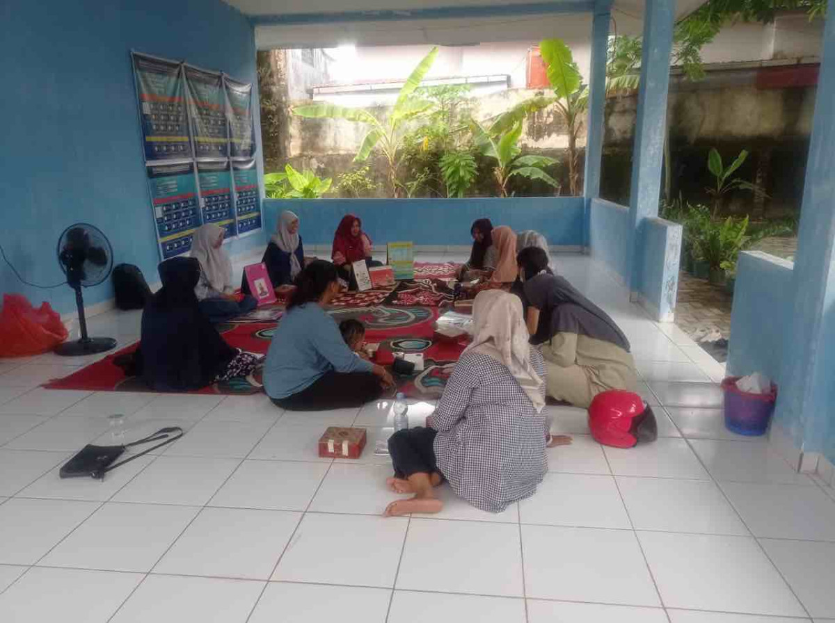 penyampaian materi oleh narasumber