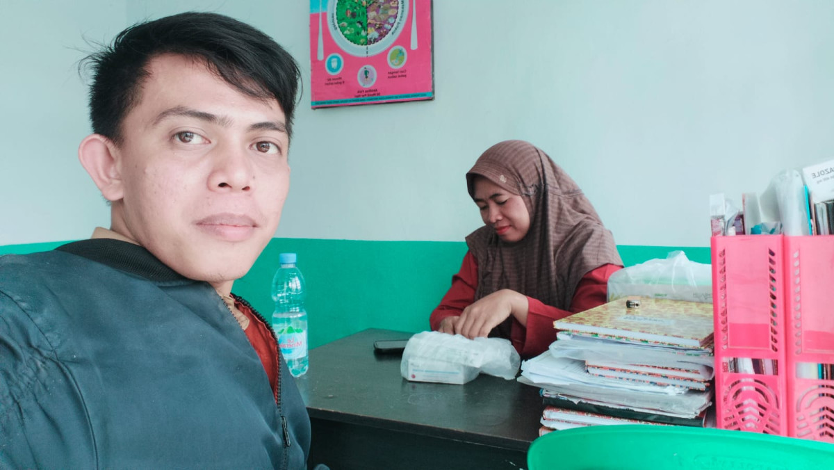 PENDISTRIBUSIAN ALKON SUNTIK KB PADA BIDAN NAKES PUSTU KAMPUNG BARU