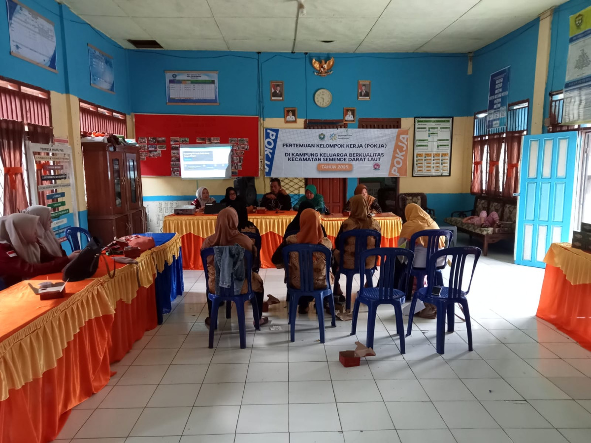 Pertemuan kelompok kerja ( pokja) di kampung keluarga berkualitas kecamatan semende darat laut