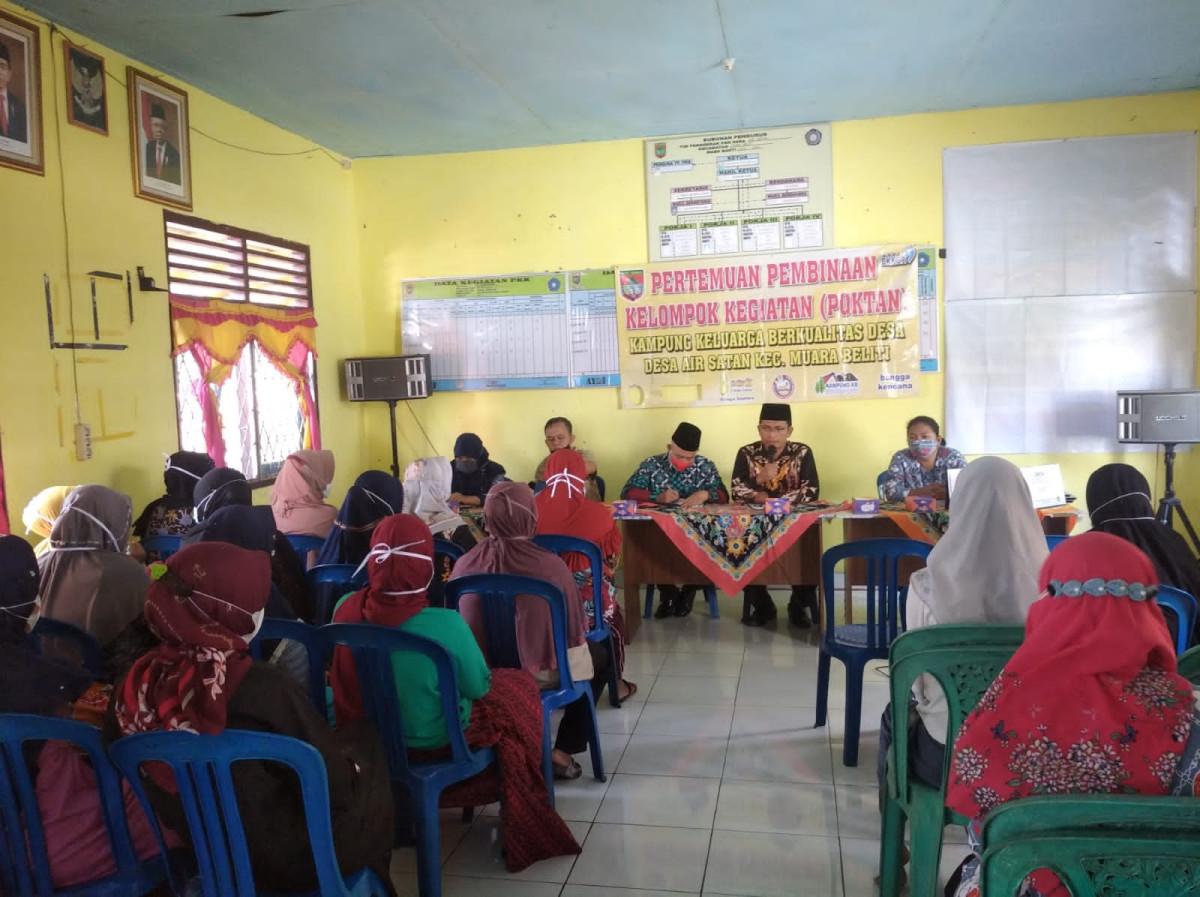 Pertemuan Pembinaan Ketahanan Keluarga Berbasis Kelompok Kegiatan (POKTAN) di Kampung Keluarga Berkualitas