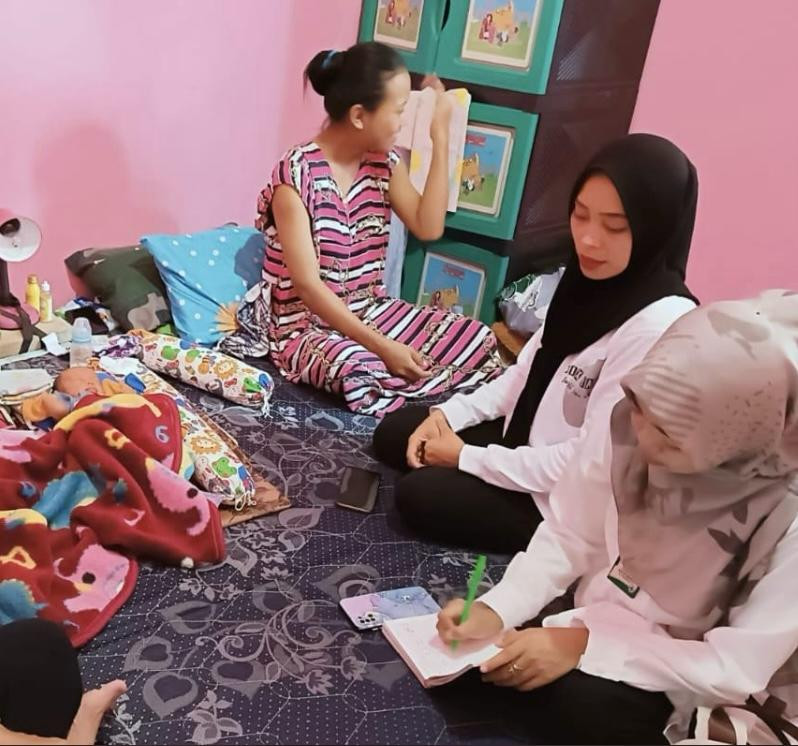 pemberian makanan tambahan bagi anak usia 6-23 bulan