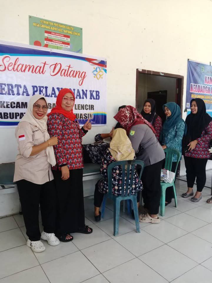 Pelayanan KB MKJP implan dalam rangka hari keluarga nasional yang ke 32