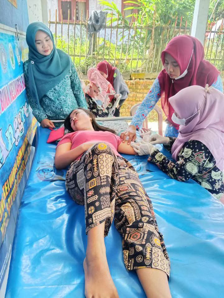 Pemasangan KB implan