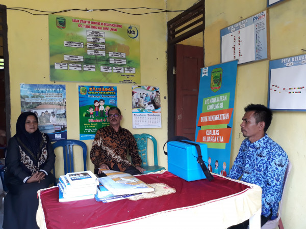 Monitoring Evaluasi Tim Perwakilan BkkbN Sumsel Ke Kampung KB Desa Pancur Mas