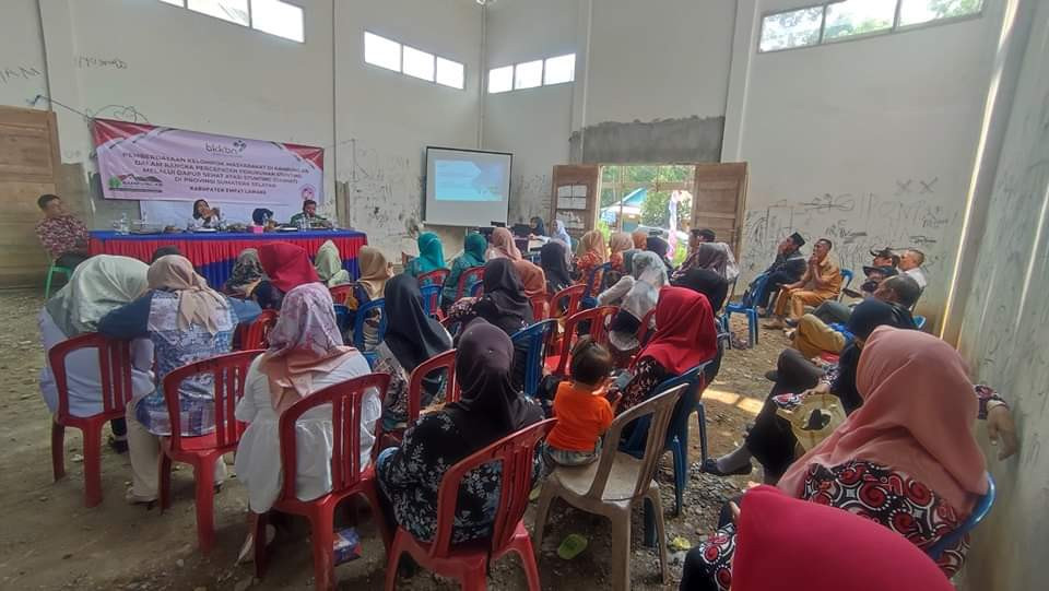 Pemberdayaan Kelompok Masyarakat di Kampung KB dalam rangka Percepatan Penurunan Stunting melalui Dapur Sehat Atasi Stunting (DASHAT), di Provinsi Sumatera Selatan Kabupaten Empat Lawang