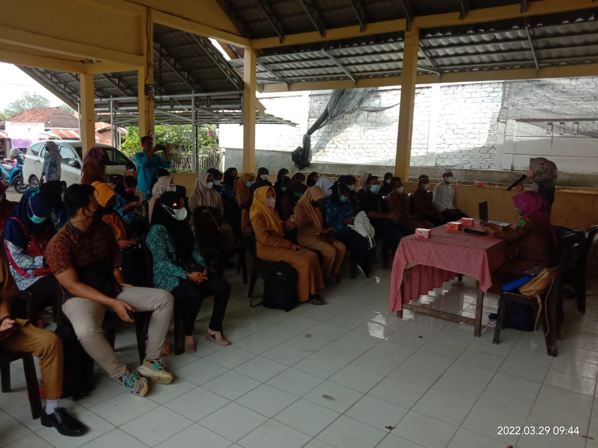 Sosialisasi Pendewasaan Usia Perkawinan di  Kampung KB Talang Pipa Kel. Talang Ubi Barat